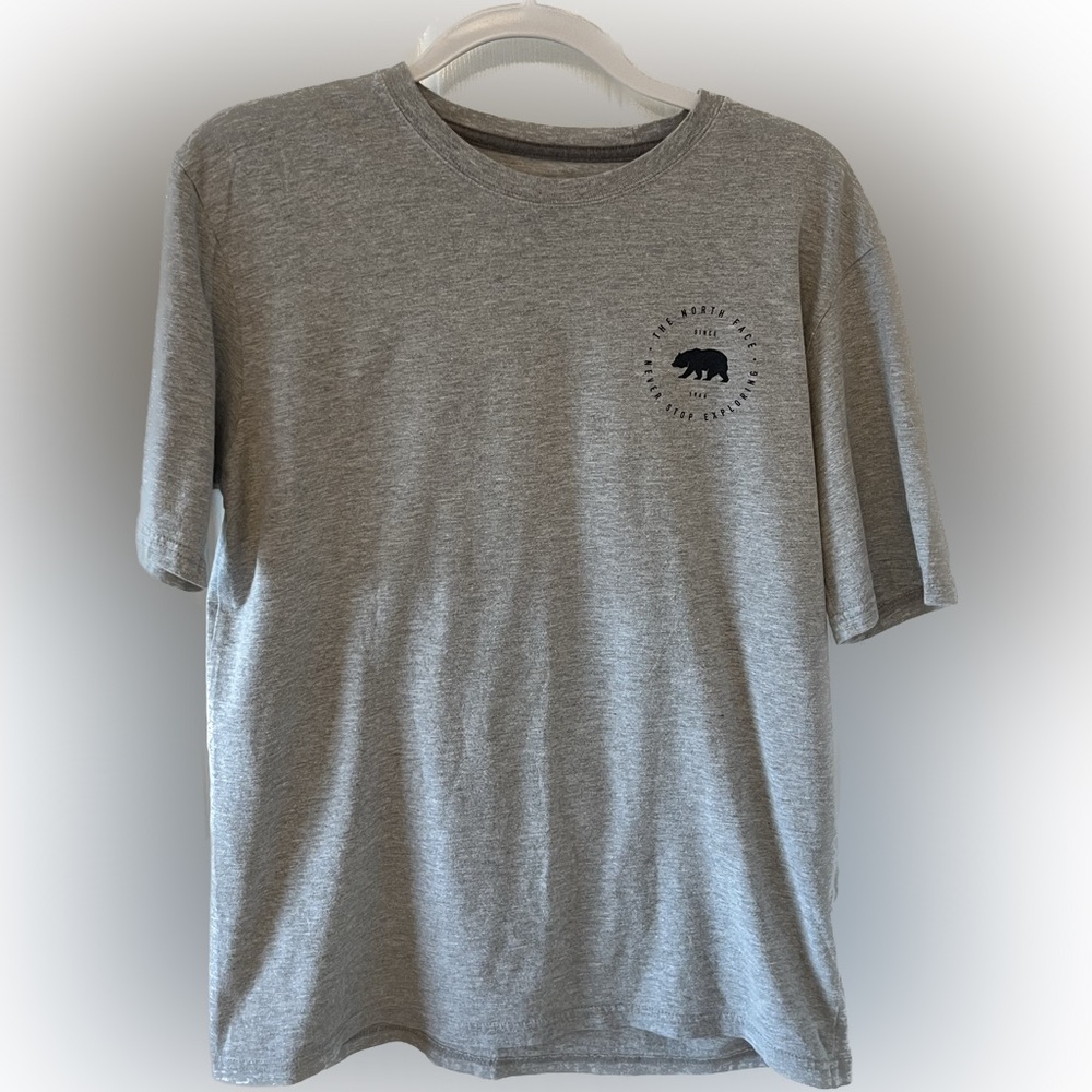 The North Face Short Sleeve Tee. Size M. Color Grey.